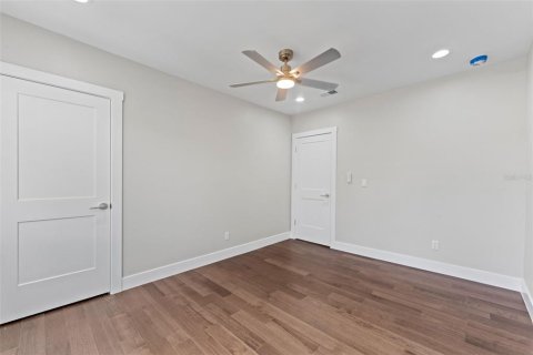 Casa en venta en Saint Petersburg, Florida, 3 dormitorios, 195.47 m2 № 1907454 - foto 20