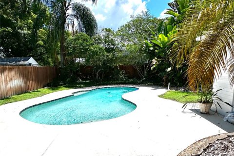 Casa en alquiler en Orlando, Florida, 3 dormitorios, 116.87 m2 № 1852744 - foto 22