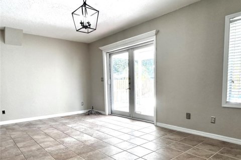 Casa en alquiler en Orlando, Florida, 3 dormitorios, 116.87 m2 № 1852744 - foto 4