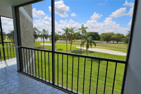 Condo in Weston, Florida, 2 bedrooms  № 1976077 - photo 29