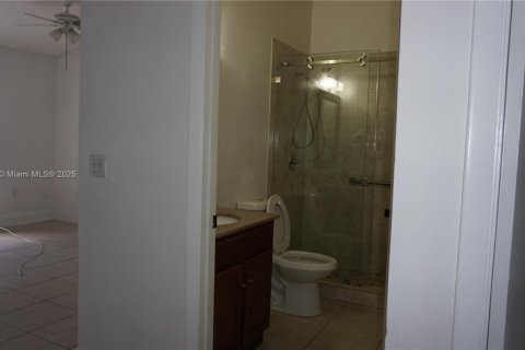 Villa ou maison à louer à Miami, Floride: 2 chambres, 83.61 m2 № 1971531 - photo 18