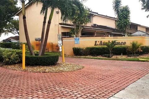 Villa ou maison à louer à Miami, Floride: 2 chambres, 83.61 m2 № 1971531 - photo 27