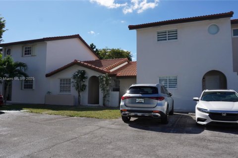 Villa ou maison à louer à Miami, Floride: 2 chambres, 83.61 m2 № 1971531 - photo 24