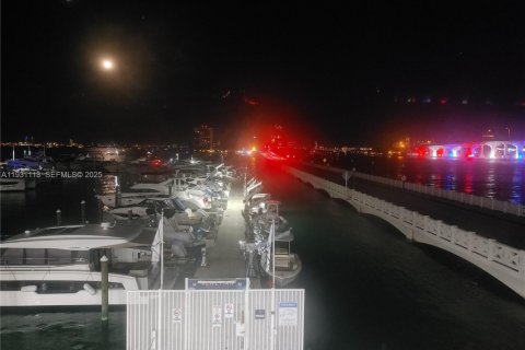 Снять в аренду кондоминиум в Майами, Флорида 1 спальня, 79.9м2, № 1989557 - фото 30