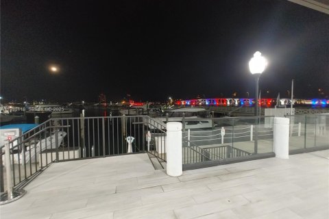 Снять в аренду кондоминиум в Майами, Флорида 1 спальня, 79.9м2, № 1989557 - фото 27