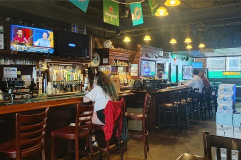 Снять в аренду кондоминиум в Майами, Флорида 1 спальня, 79.9м2, № 1989557 - фото 23