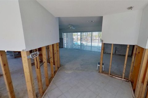 Villa ou maison à vendre à Saint Petersburg, Floride: 3 chambres, 172.61 m2 № 1688447 - photo 27