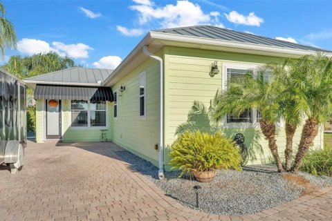 House in Polk City, Florida 1 bedroom, 89.19 sq.m. № 1755191 - photo 13