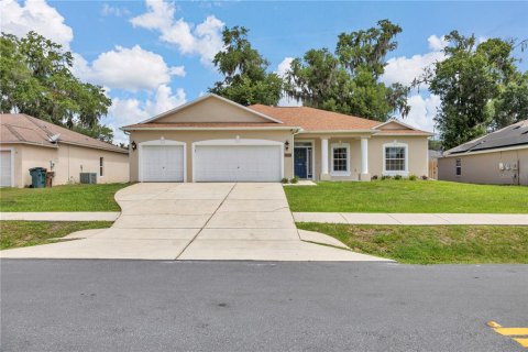 Villa ou maison à Ocala, Floride 4 chambres, 213.95 m2 № 2226881