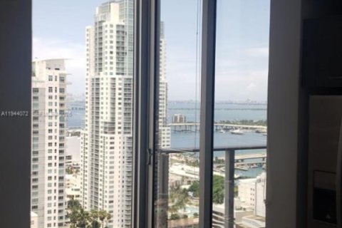 Condo in Miami, Florida, 1 bedroom  № 2000873 - photo 11