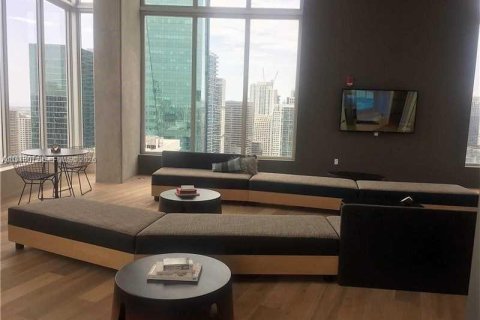 Condo in Miami, Florida, 1 bedroom  № 2000873 - photo 6