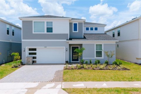 House in Clermont, Florida 8 bedrooms, 374.02 sq.m. № 2127882