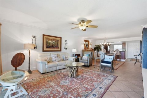 Copropriété à vendre à Bradenton, Floride: 2 chambres, 128.95 m2 № 2318411 - photo 10