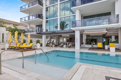 Condo in Pompano Beach, Florida, 3 bedrooms № 2191496 - photo 6