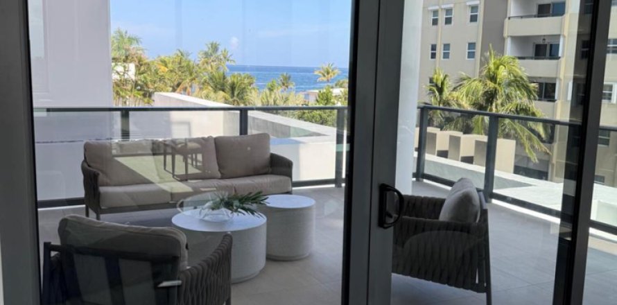 Condo in Pompano Beach, Florida, 3 bedrooms № 2191496