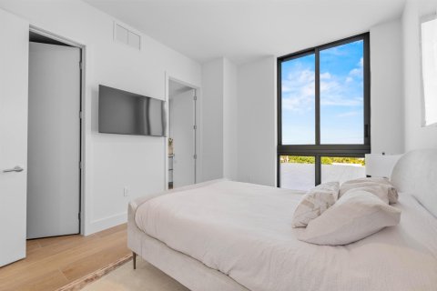 Condo in Pompano Beach, Florida, 3 bedrooms № 2191496 - photo 21