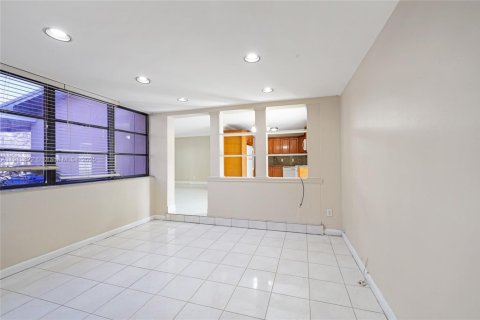 Casa en venta en Wilton Manors, Florida, 3 dormitorios, 115.94 m2 № 1969139 - foto 13