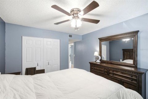 Condo in Deltona, Florida, 2 bedrooms  № 2208065 - photo 14