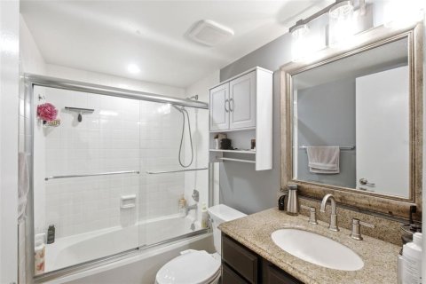Condo in Deltona, Florida, 2 bedrooms  № 2208065 - photo 15