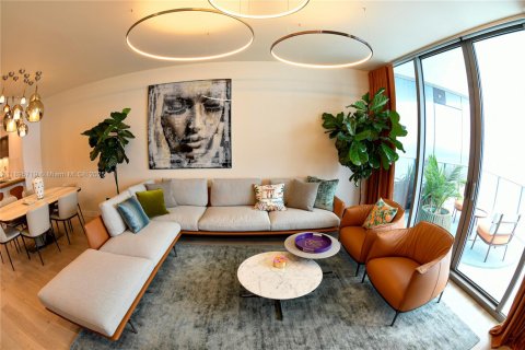 Condominio en alquiler en Sunny Isles Beach, Florida, 2 dormitorios, 134.43 m2 № 1952025 - foto 2