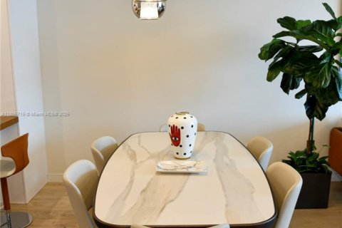 Condominio en alquiler en Sunny Isles Beach, Florida, 2 dormitorios, 134.43 m2 № 1952025 - foto 11