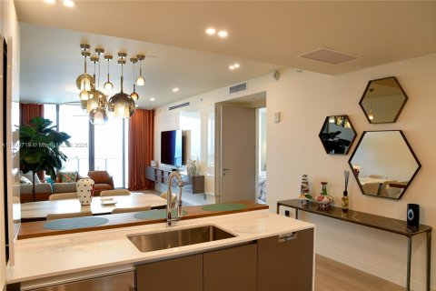 Condominio en alquiler en Sunny Isles Beach, Florida, 2 dormitorios, 134.43 m2 № 1952025 - foto 14