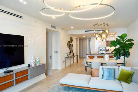 Condominio en alquiler en Sunny Isles Beach, Florida, 2 dormitorios, 134.43 m2 № 1952025 - foto 9