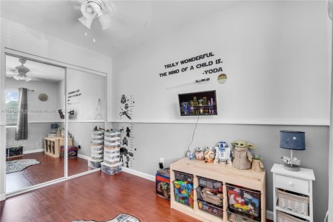 Townhouse in Miami, Florida 3 bedrooms, 117.99 sq.m. № 1836590 - photo 19