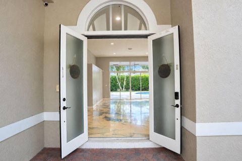 House in Coral Springs, Florida 6 bedrooms, 312.8 sq.m. № 2429811 - photo 30