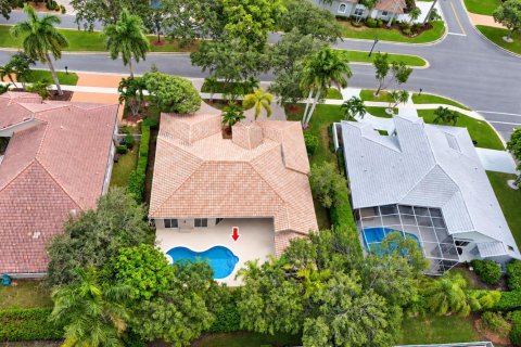 House in Coral Springs, Florida 6 bedrooms, 312.8 sq.m. № 2429811 - photo 16