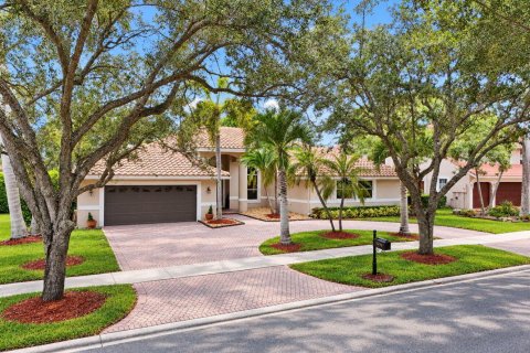 House in Coral Springs, Florida 6 bedrooms, 312.8 sq.m. № 2429811 - photo 23