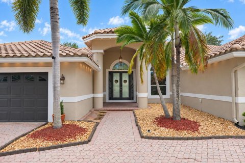 House in Coral Springs, Florida 6 bedrooms, 312.8 sq.m. № 2429811 - photo 22