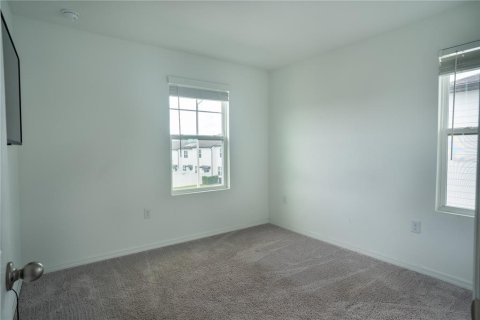 Townhouse in Davenport, Florida 3 bedrooms, 137.5 sq.m. № 1901793 - photo 14