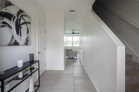 Townhouse in Davenport, Florida 3 bedrooms, 137.5 sq.m. № 1901793 - photo 3