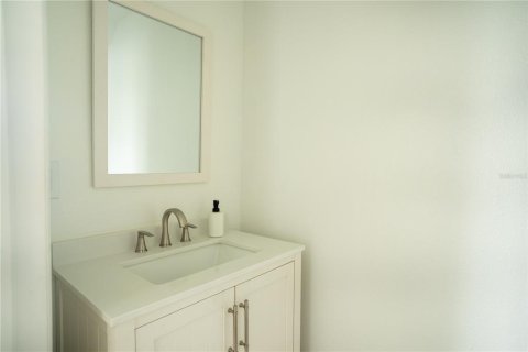 Townhouse in Davenport, Florida 3 bedrooms, 137.5 sq.m. № 1901793 - photo 8