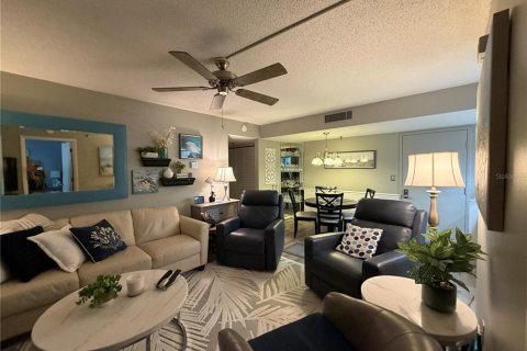 Condo in Port Charlotte, Florida, 2 bedrooms  № 2099398 - photo 10