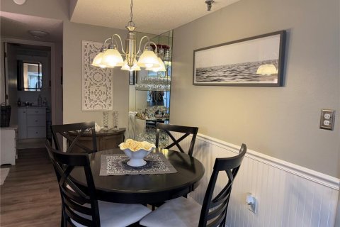 Condo in Port Charlotte, Florida, 2 bedrooms  № 2099398 - photo 6
