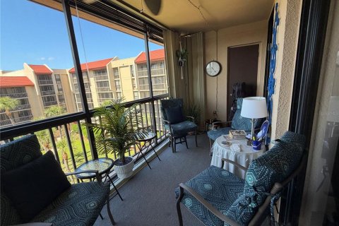 Condo in Port Charlotte, Florida, 2 bedrooms  № 2099398 - photo 16