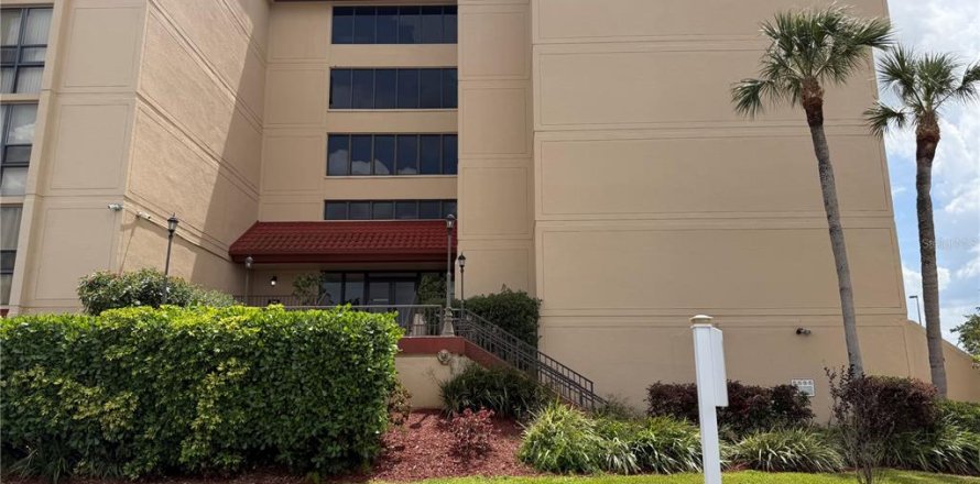Condo in Port Charlotte, Florida, 2 bedrooms  № 2099398