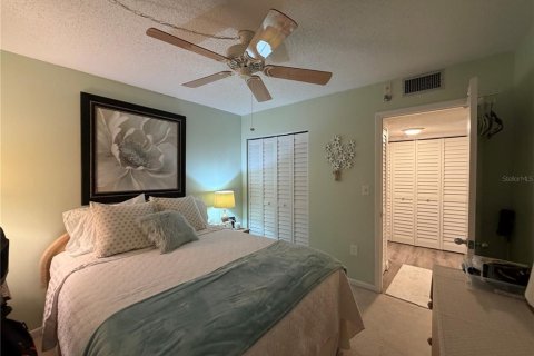 Condo in Port Charlotte, Florida, 2 bedrooms  № 2099398 - photo 14