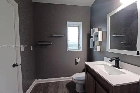 Купить коммерческую недвижимость в Майами-Бич, Флорида № 2035008 - фото 19