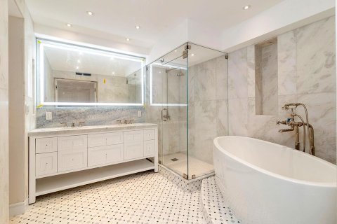 Condominio en venta en Palm Beach, Florida, 3 dormitorios, 229.47 m2 № 2244594 - foto 27
