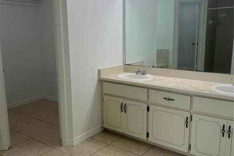 Casa en venta en Kissimmee, Florida, 4 dormitorios, 175.49 m2 № 1895056 - foto 15