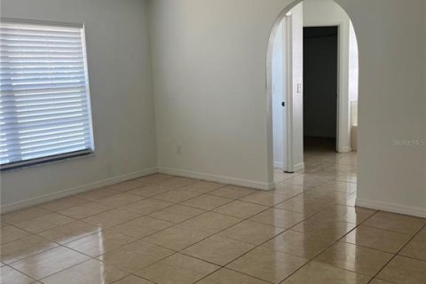 Casa en venta en Kissimmee, Florida, 4 dormitorios, 175.49 m2 № 1895056 - foto 13