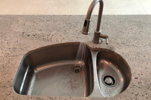 Купить кондоминиум в Майами, Флорида 2 спальни, 123.19м2, № 1951877 - фото 8