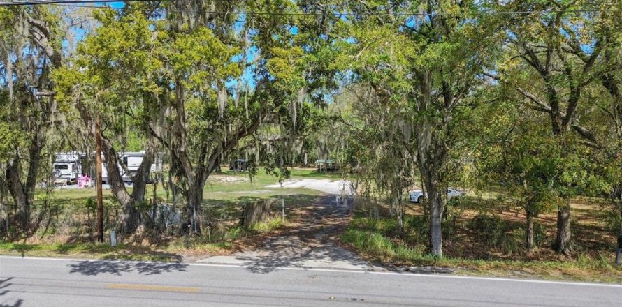 Terreno en Lakeland, Florida № 2155308