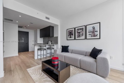 Condominio en venta en Miami, Florida, 1 dormitorio, 57.32 m2 № 2253067 - foto 5