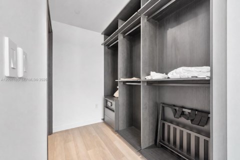 Condominio en venta en Miami, Florida, 1 dormitorio, 57.32 m2 № 2253067 - foto 19