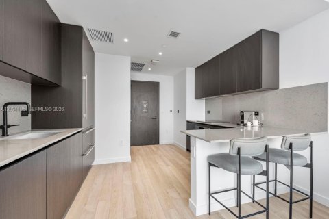 Condominio en venta en Miami, Florida, 1 dormitorio, 57.32 m2 № 2253067 - foto 11