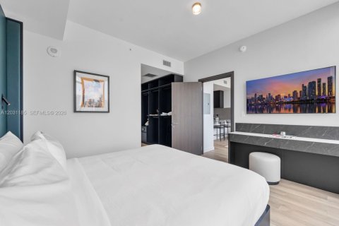 Condominio en venta en Miami, Florida, 1 dormitorio, 57.32 m2 № 2253067 - foto 17